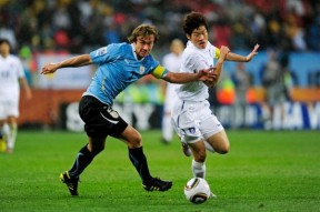 华体会下载-韩国选手突围夺冠，庆典举行