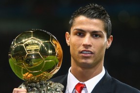 华体会体育-显微镜下的艺术，迪巴拉如何用毫米级操作让比利时的钢铁机器碎落尘埃