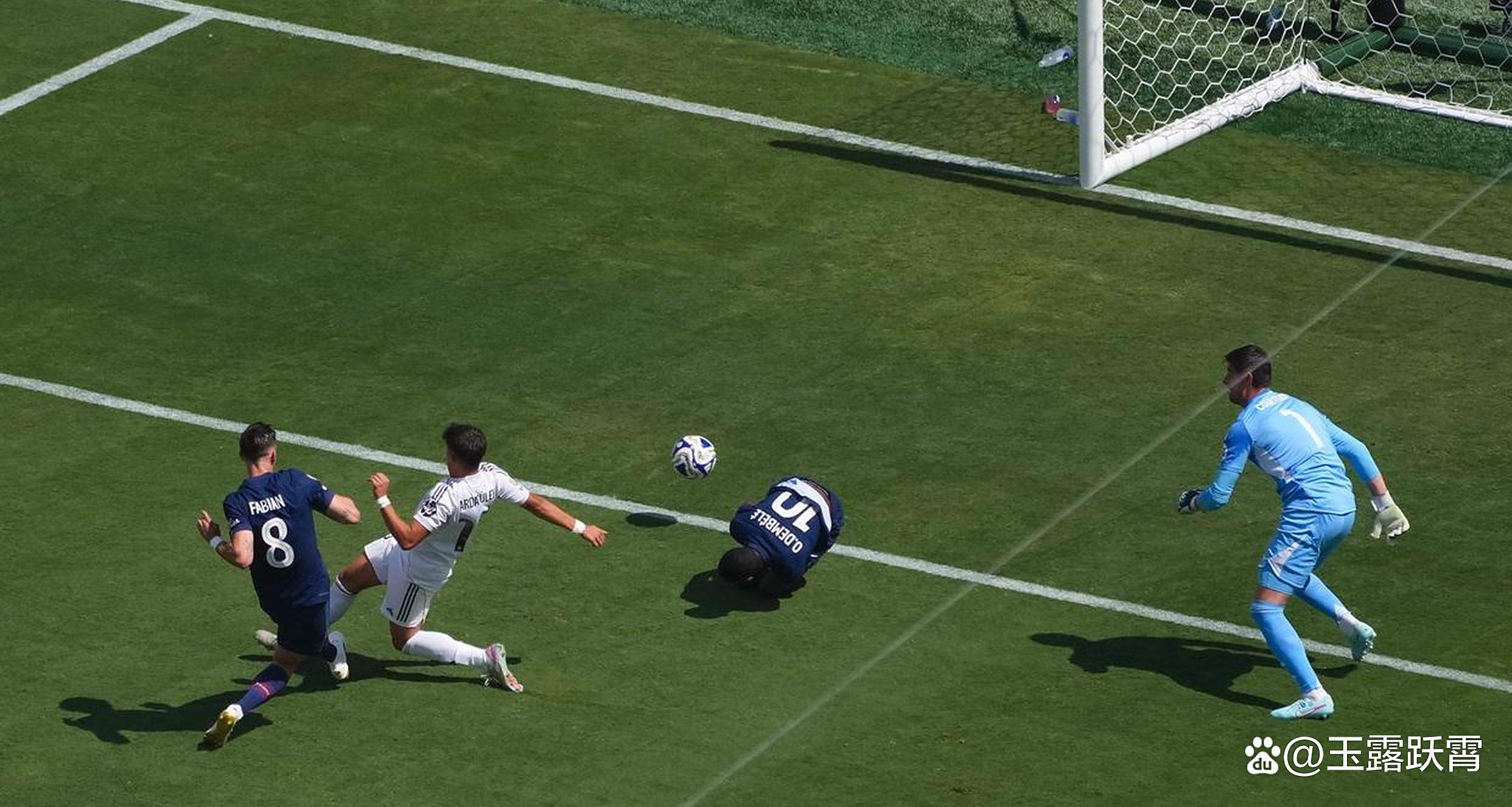 华体会hth-马竞险胜巴黎圣日耳曼，莫德里奇梅开二度欧联杯的简单介绍  第2张