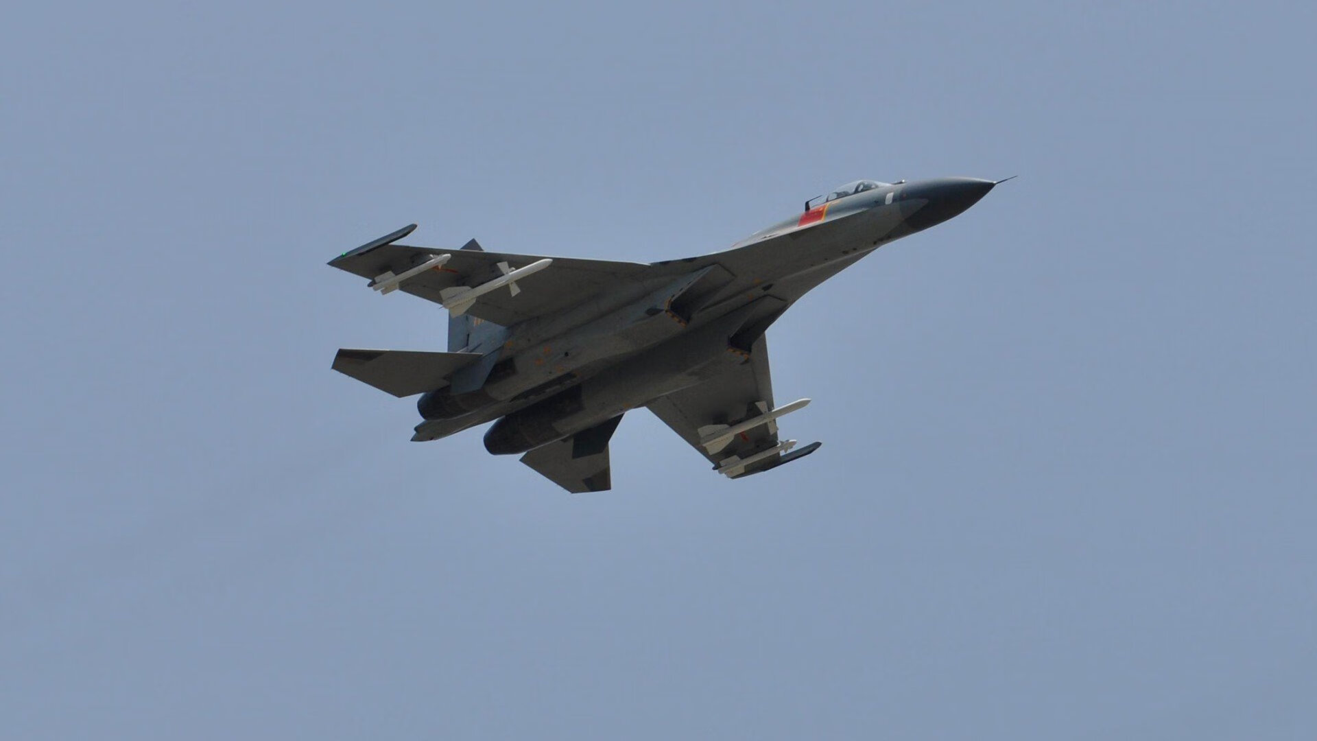 华体会体育-老派篮球的凛冬反扑,德罗赞用一册泛黄教科书,写下东决夜最冷峻的答案 第2张 华体会体育-老派篮球的凛冬反扑,德罗赞用一册泛黄教科书,写下东决夜最冷峻的答案 第2张